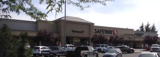 Safeway Store Front Picture at 5702 Summitview Ave in Yakima WA