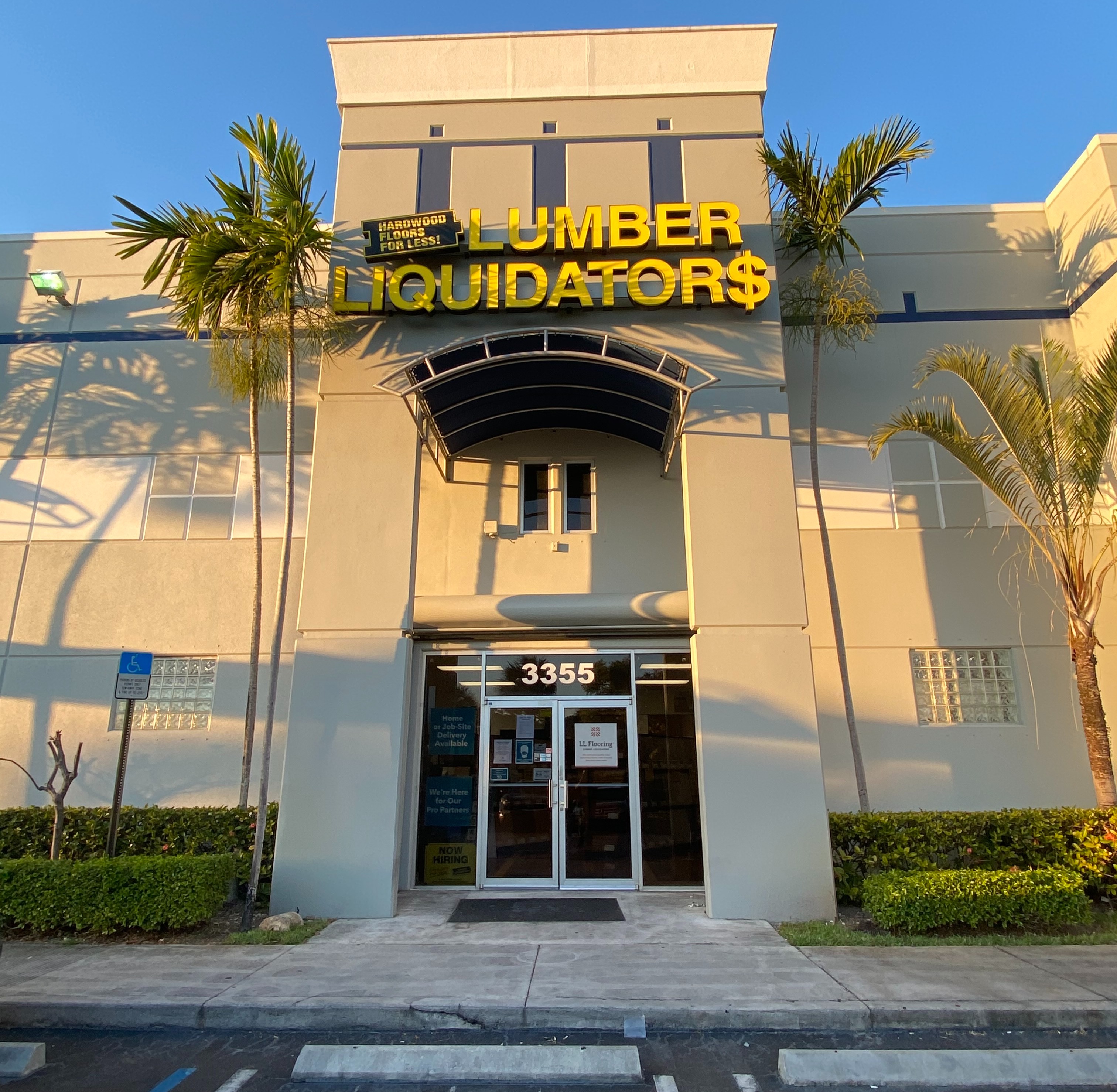 LL Flooring #1236 Miami Gardens | 3355 N.W. 167th Street | Storefront