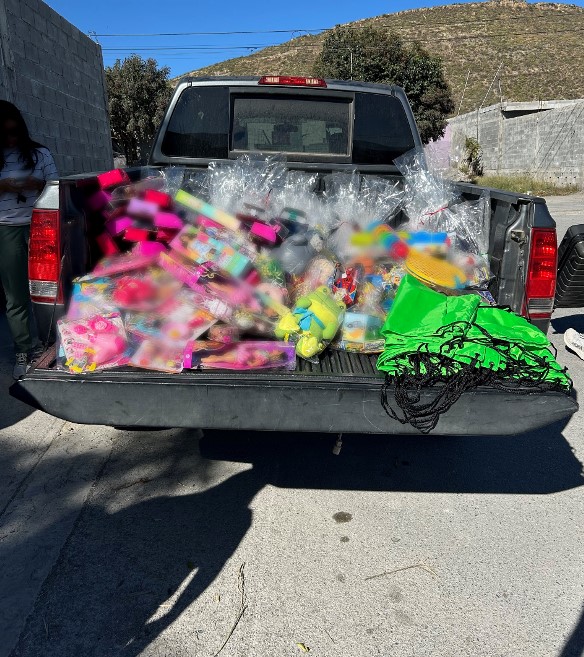 With 300 people in attendance, our team was proud to provide Christmas gifts, lunch and provide fun competitive games for those struggling in Saltillo, Mexico in December 2024.
