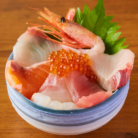 海鮮丼