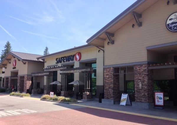 Safeway Store Front Picture at 12318 15th Ave NE in Seattle WA