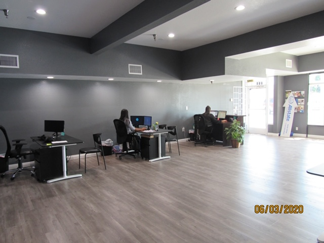 Photo gallery image