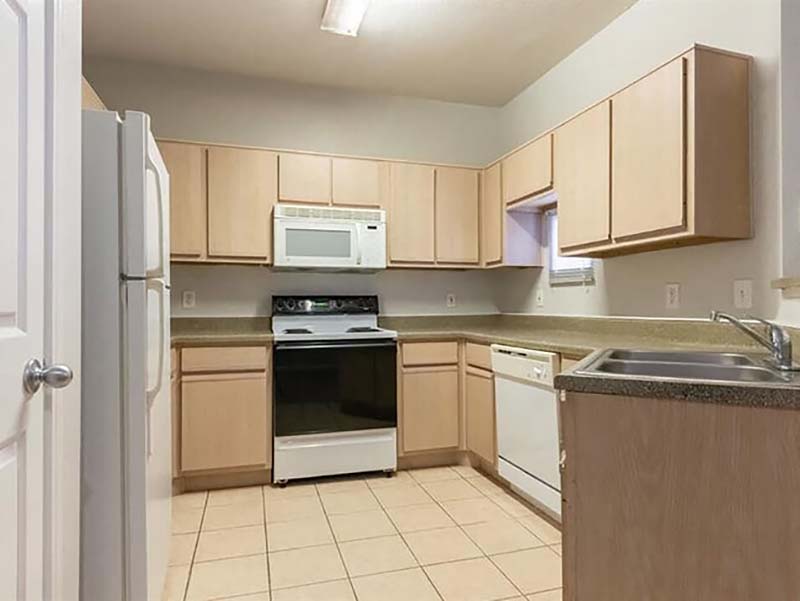 Longridge Apartments, a Monarch community