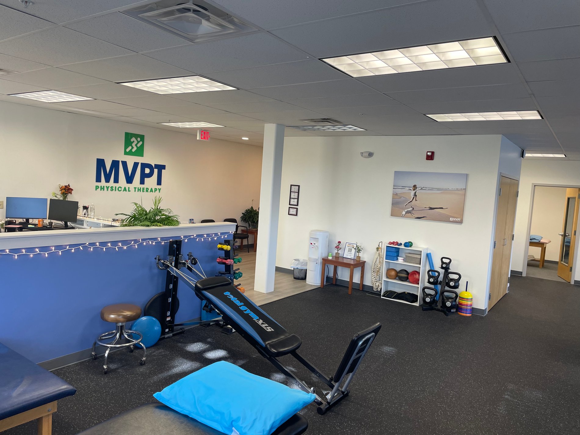 ME-Topsham-MVPT patient care area showing PT equipment.
