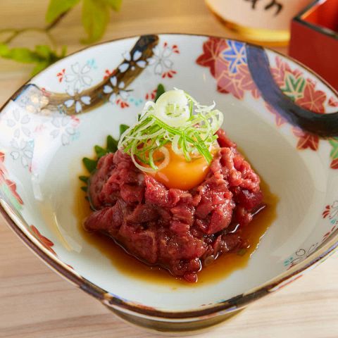 馬ユッケ