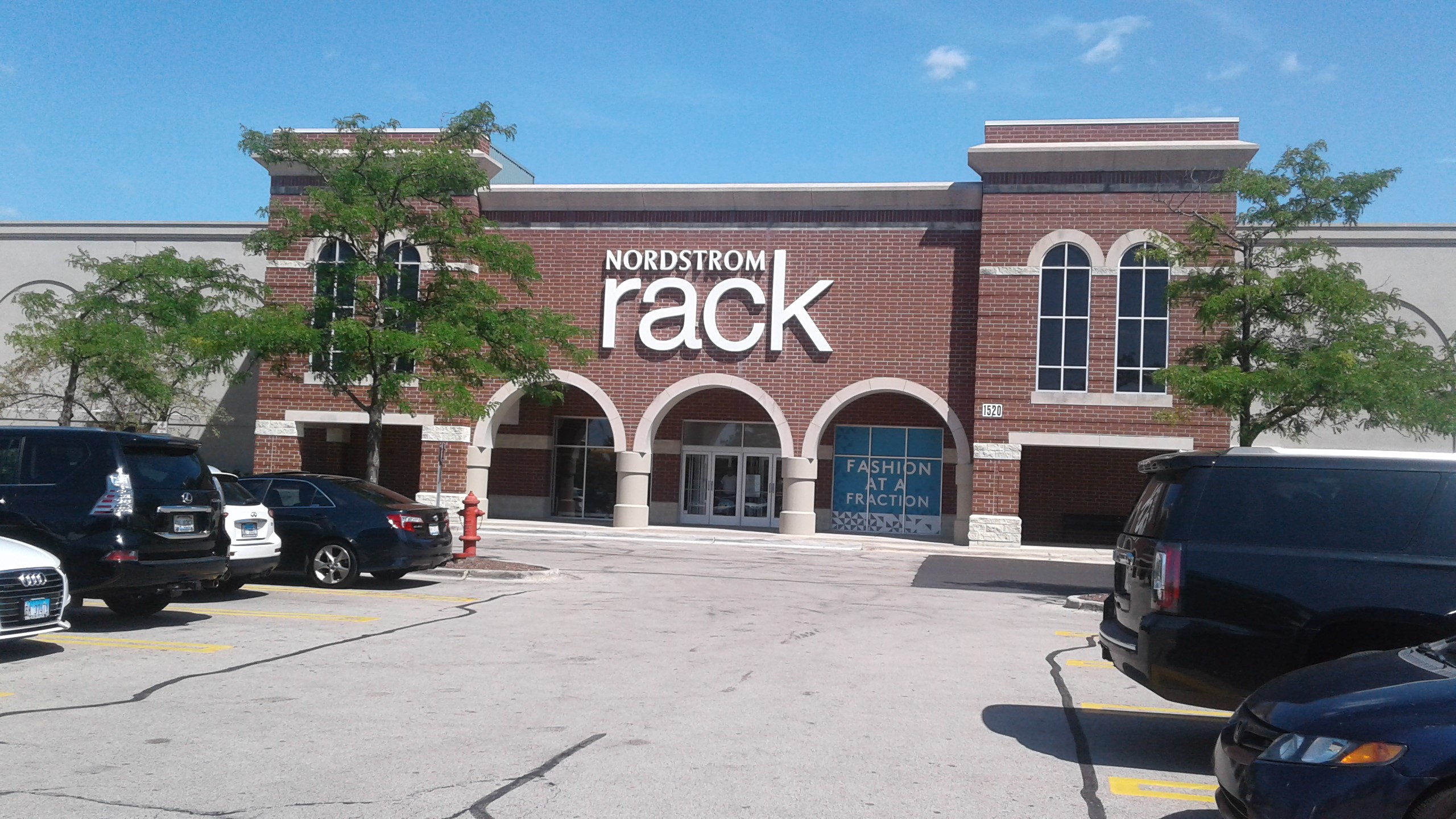Nordstrom Rack clothing store exterior in Schaumburg