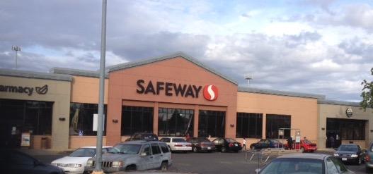 Safeway store front picture of 205 N 5th Ave in Yakima WA