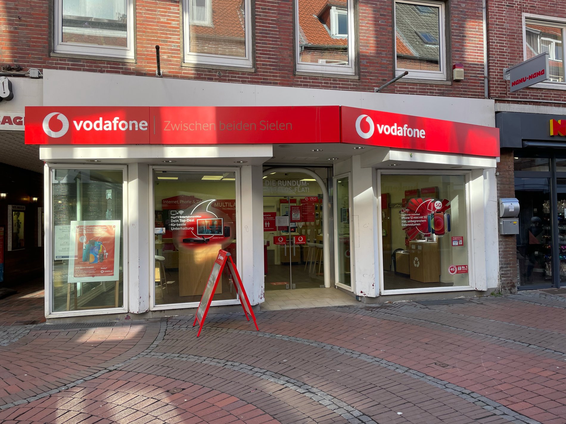 Vodafone-Shop in Emden, Zwischen beiden Sielen 11