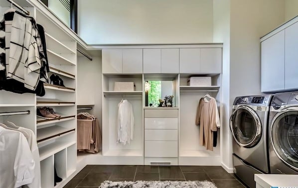 Spacious Laundry Room Spacious Laundry Room