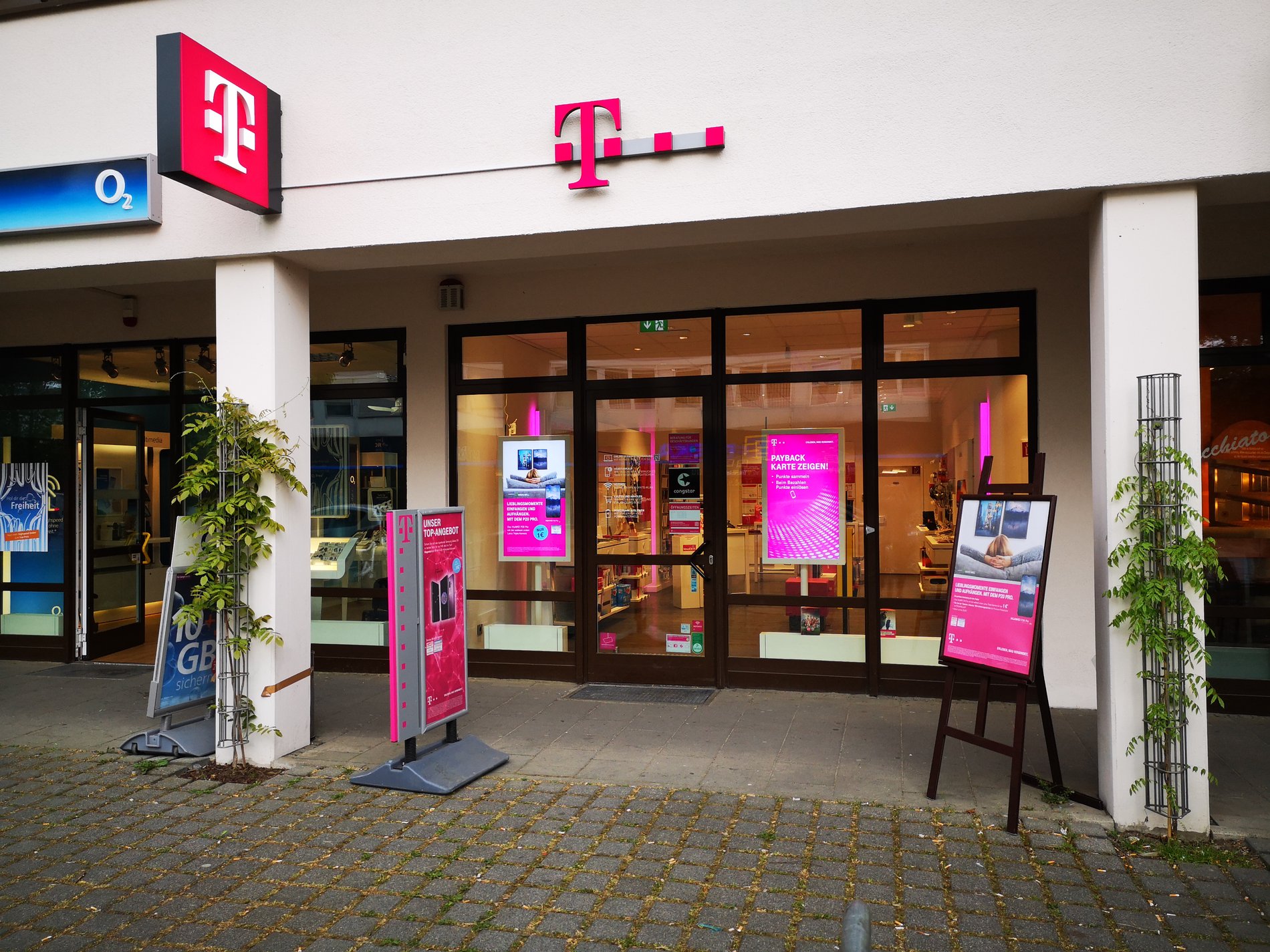 Store photo