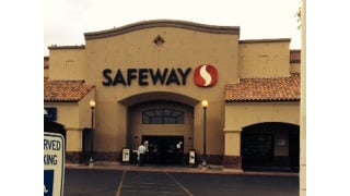 Safeway Store Front Picture at 340 E McDowell Rd in Phoenix AZ