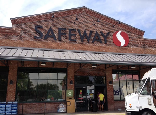 Safeway Store Front Picture at 12 W Washington St in Middleburg VA