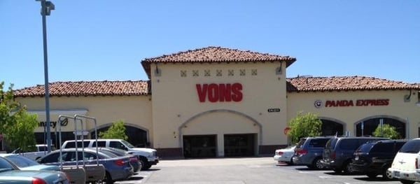 Vons Store Front Picture at 24325 Crenshaw Blvd in Torrance CA
