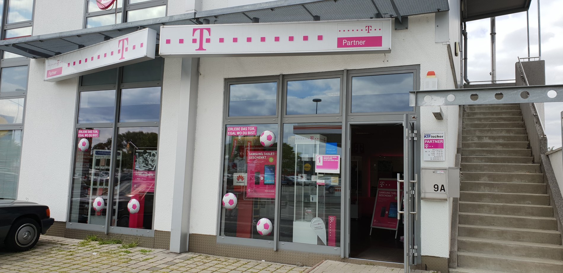Store photo