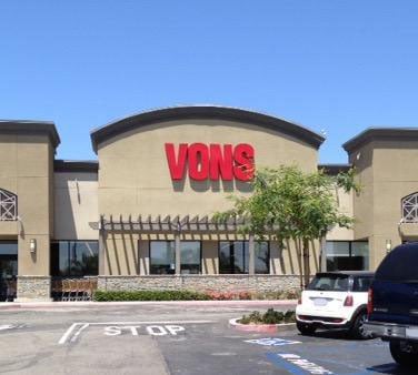 Vons Store Front Picture at 4705 Torrance Blvd in Torrance CA