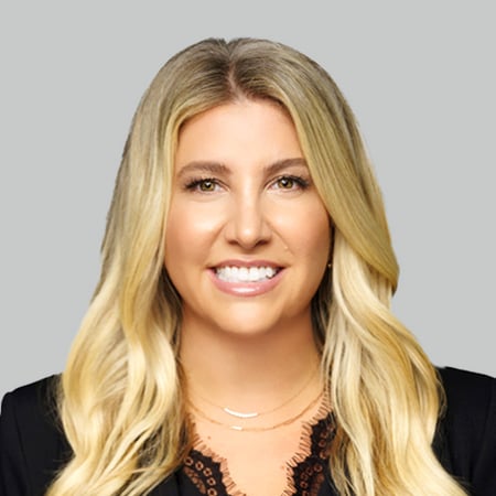 Amanda LaSalle Advisor Headshot image