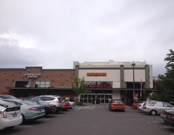Safeway Store Front Picture at 1410 E John St in Seattle WA