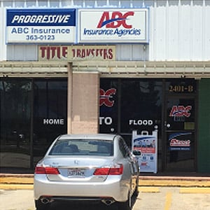 Front of Direct Auto store at 2401 Manhattan Blvd, Harvey