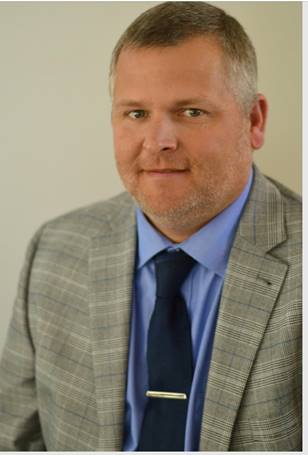 Photo of Kevin Hall
