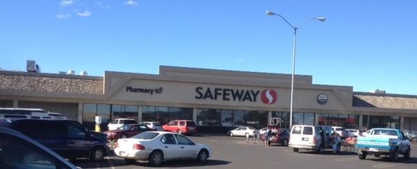Safeway Store Front Picture at 711 W 1st Ave in Toppenish WA