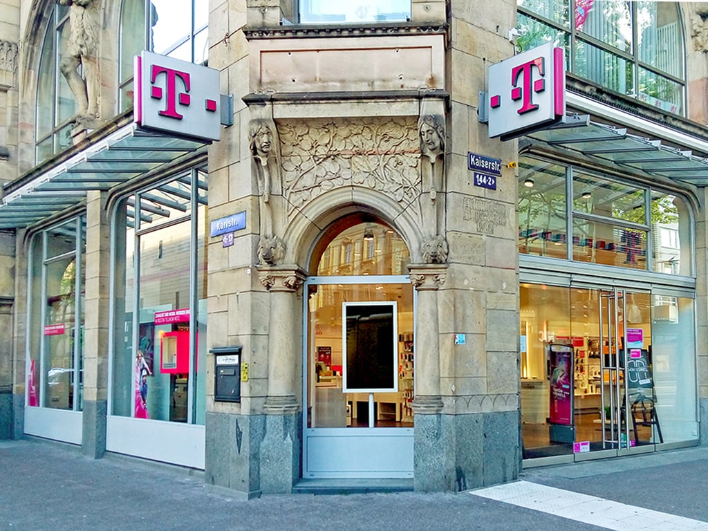 Store photo