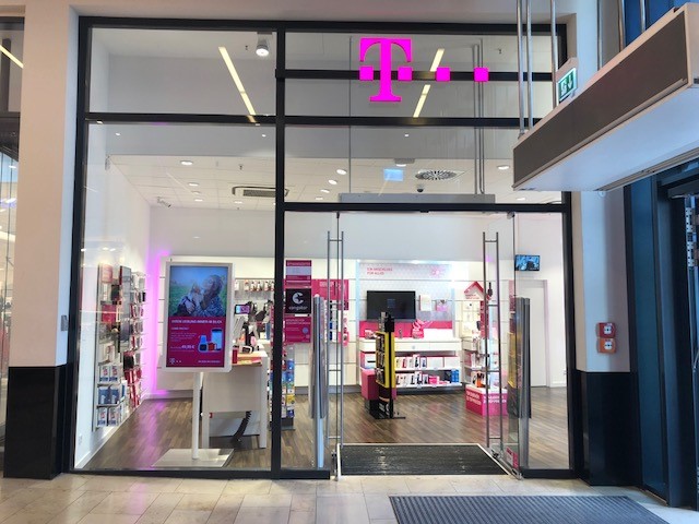 Store photo