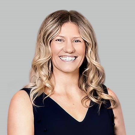 Lauren Xouleis Advisor Headshot image