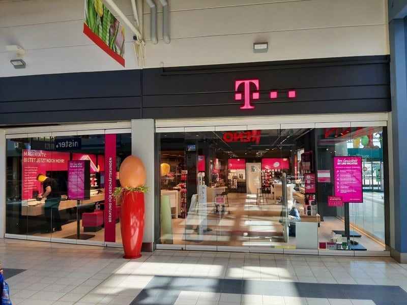 Store photo