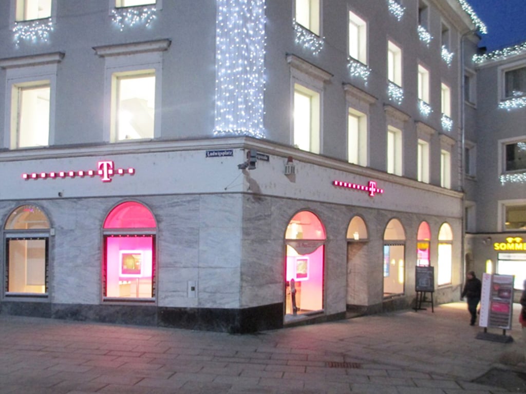 Store photo