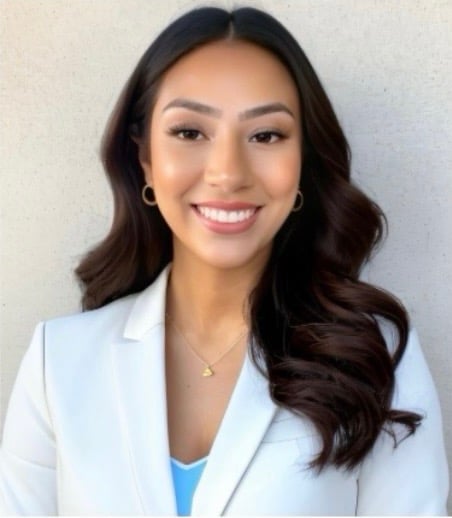 Licensed Sales Associate, Jasmin Garcia
Se Habla Espanol
