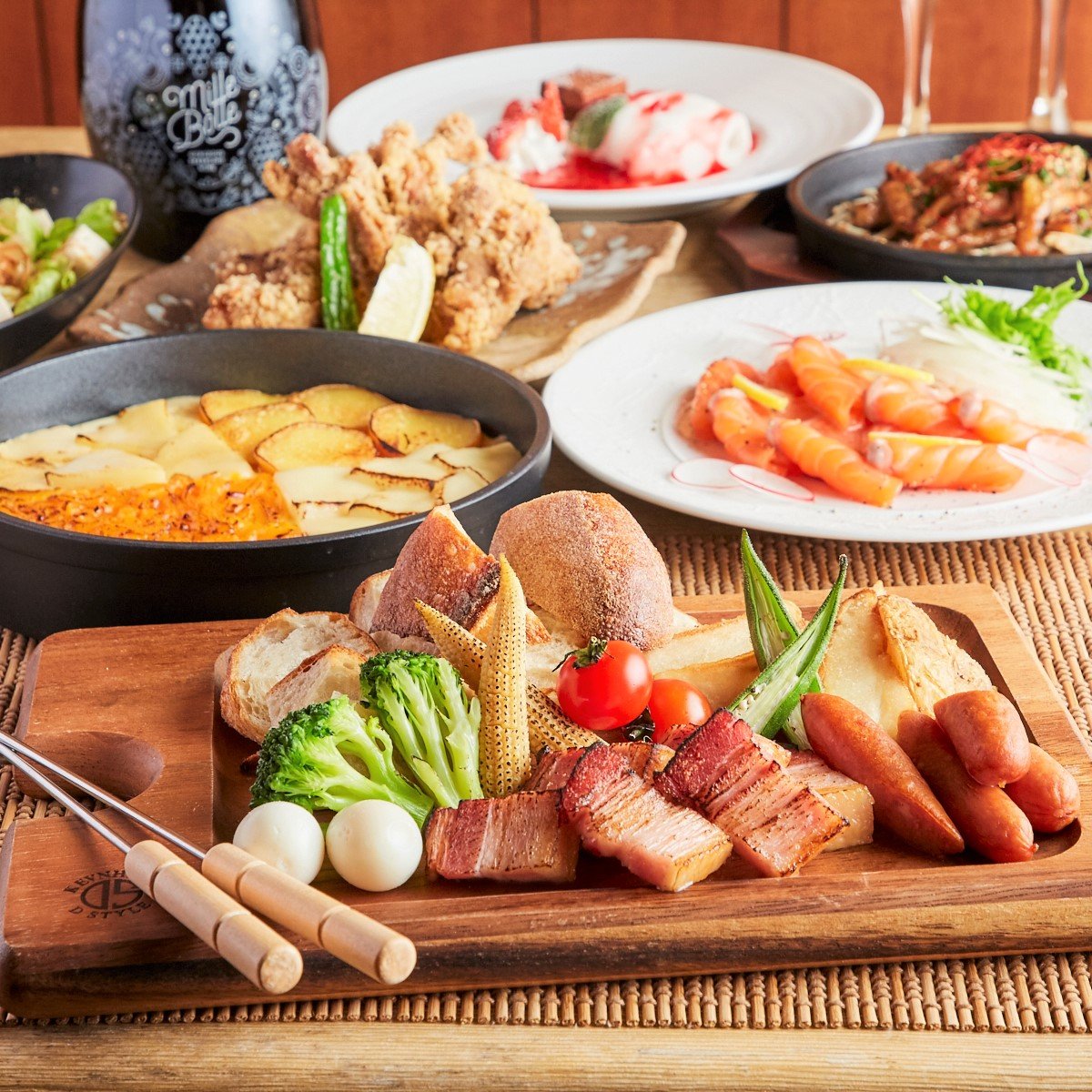 ■女子会■数量限定*クアトロチーズフォンデュ*お肉×チーズの美食女子会♪《3時間飲み放題付》7品 3000円