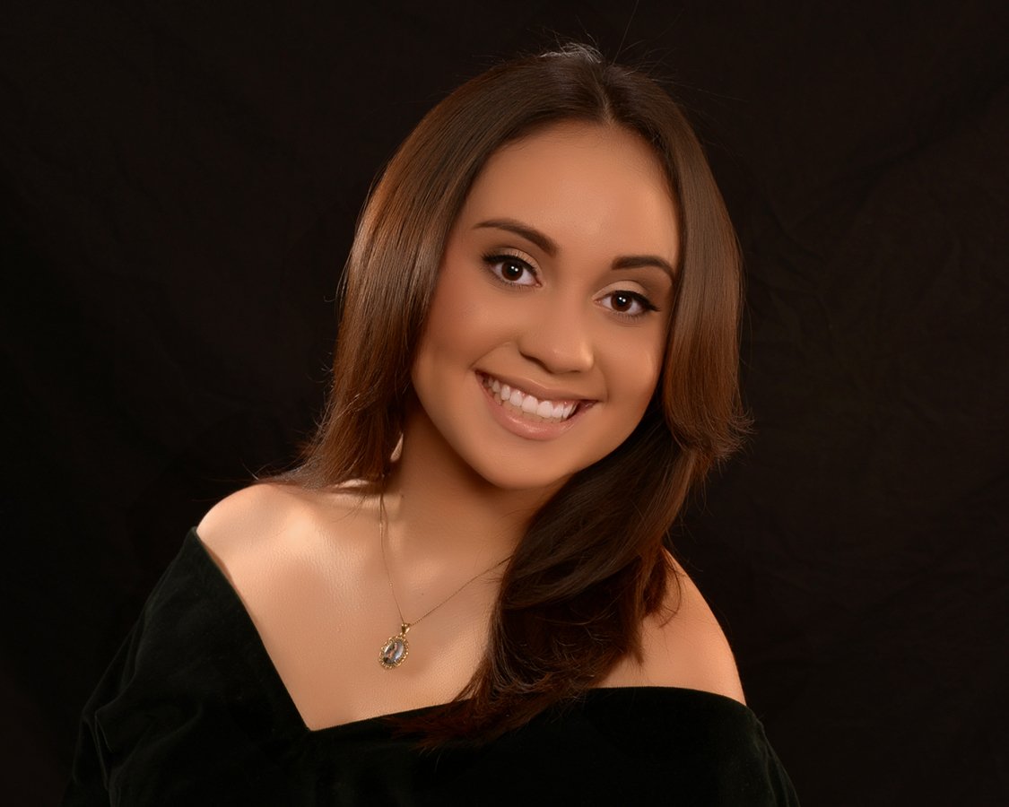 Senior Pictures In Erie PA Prestige Portraits Senior Pictures In Erie PA Prestige Portraits