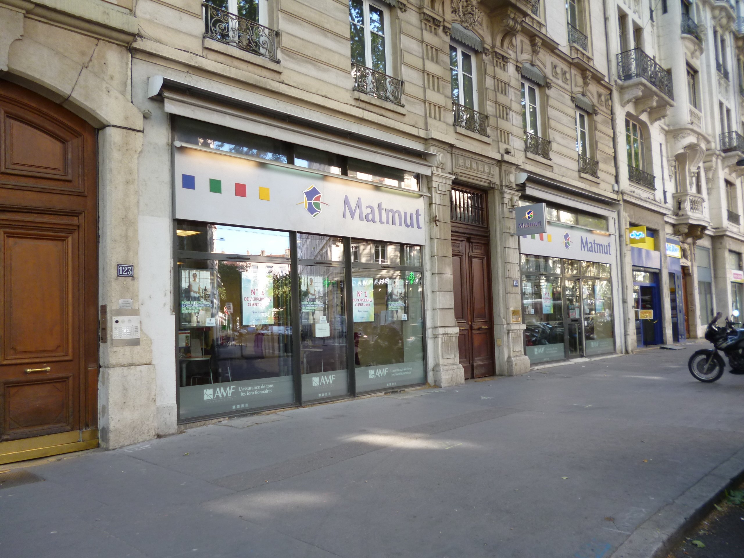 Façade de l'agence au 125 Avenue Maréchal de Saxe à Lyon