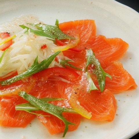 新鮮魚介のカルパッチョ