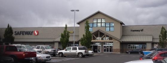 Safeway Store Front Picture at 905 E Meade Ave in Yakima WA