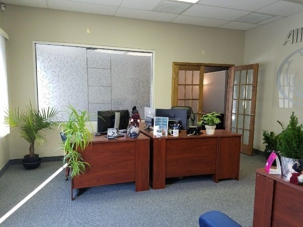 Photo gallery image