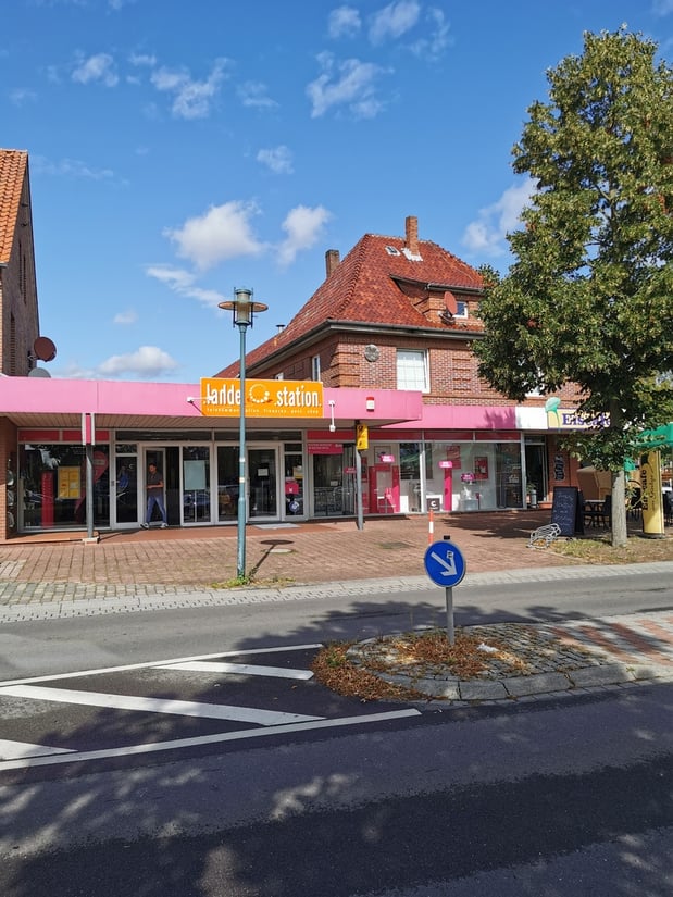 Store photo