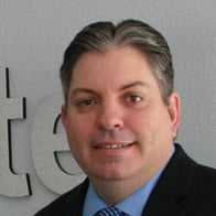 Agente de seguros de Allstate James Tuttle