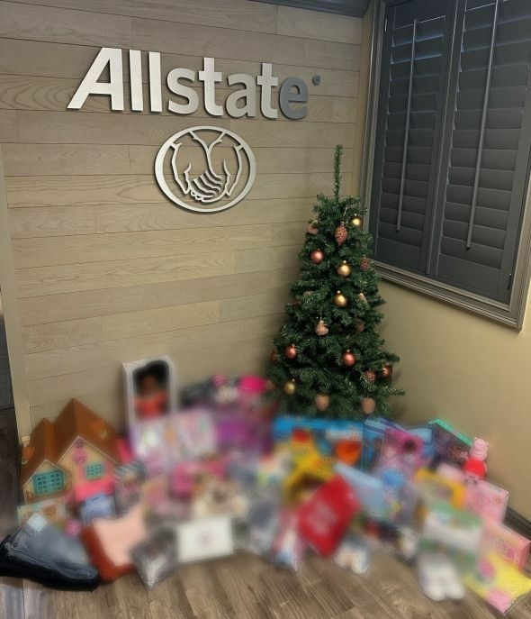 We are excited to have decorated our Allstate agency for the 2023 holidays, and we appreciate everyone who donated for the Christmas Celebration at Kids House.