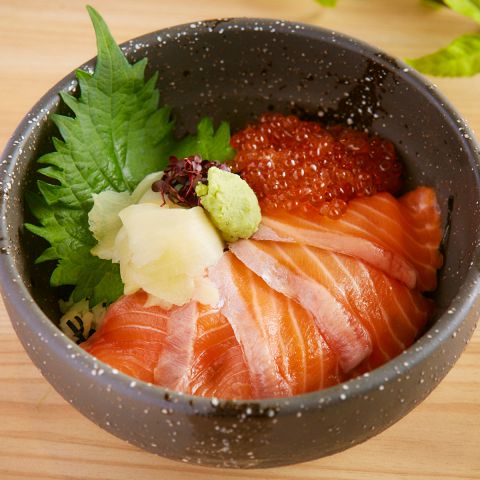 海鮮丼