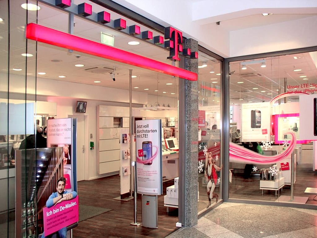 Store photo
