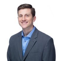 A headshot of Goosehead agent Alex Halliburton
