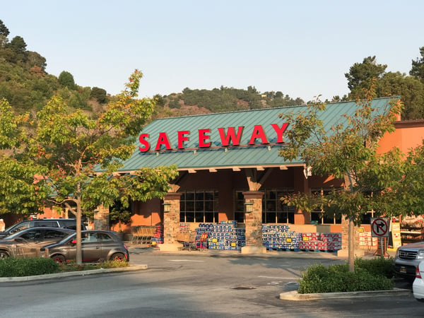 Safeway Store Front Picture at 100 De Anza Blvd in San Mateo CA