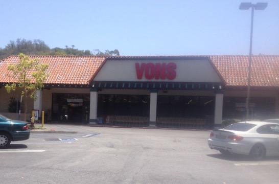 Vons Store Front Picture at 1160 Via Verde Ave in San Dimas CA
