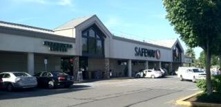 Safeway Store Front Picture at 6850 NE Bothell Way in Kenmore WA