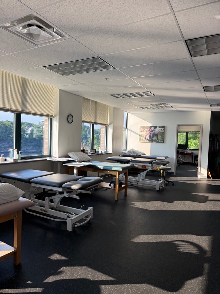 ME-Topsham-MVPT patient care area showing PT Tables and equipment.