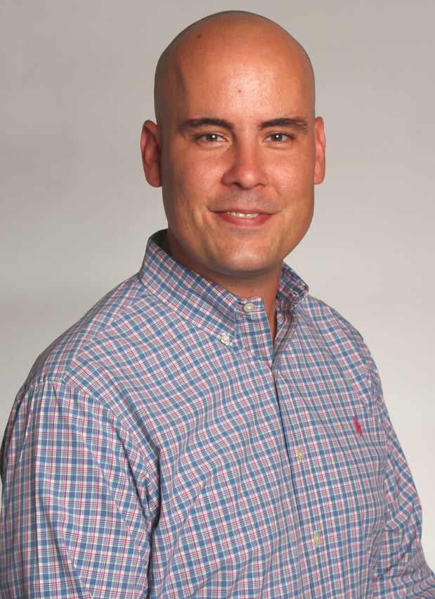 Mason-Cummings-Family-Agency-Allstate-Insurance-Midwest-City-OK-auto-home-life-car-agency-business-commercial-homeowner-profile-plaid shirt