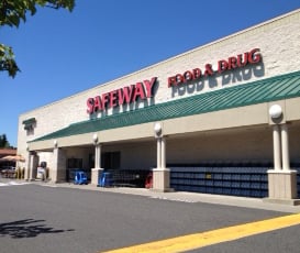 Safeway Store Front Picture at 13485 NW Cornell Rd in Portland OR
