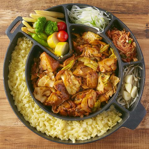 "話題沸騰" 韓国発チーズタッカルビ