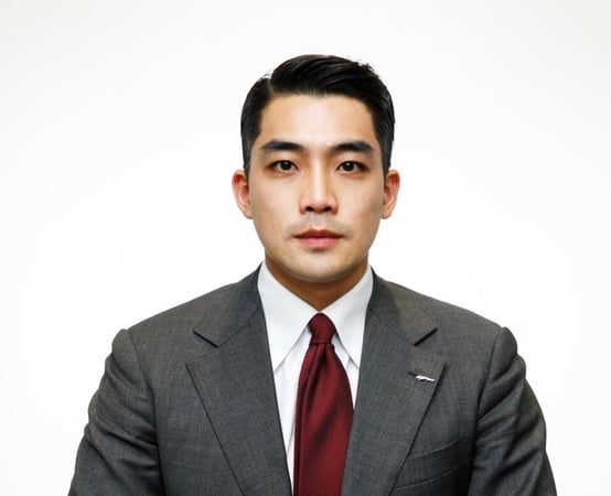 이건우's headshot